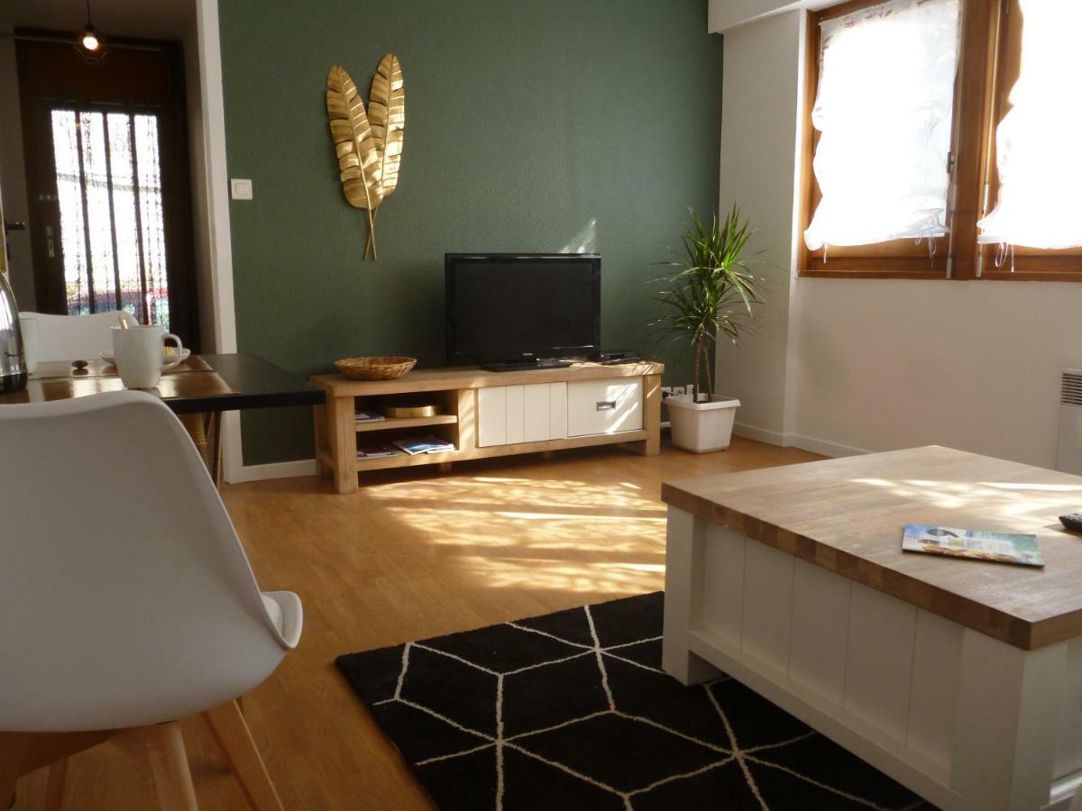 4 Clarence App Avec Parking Hyper Centre Thonon Apartment Bagian luar foto